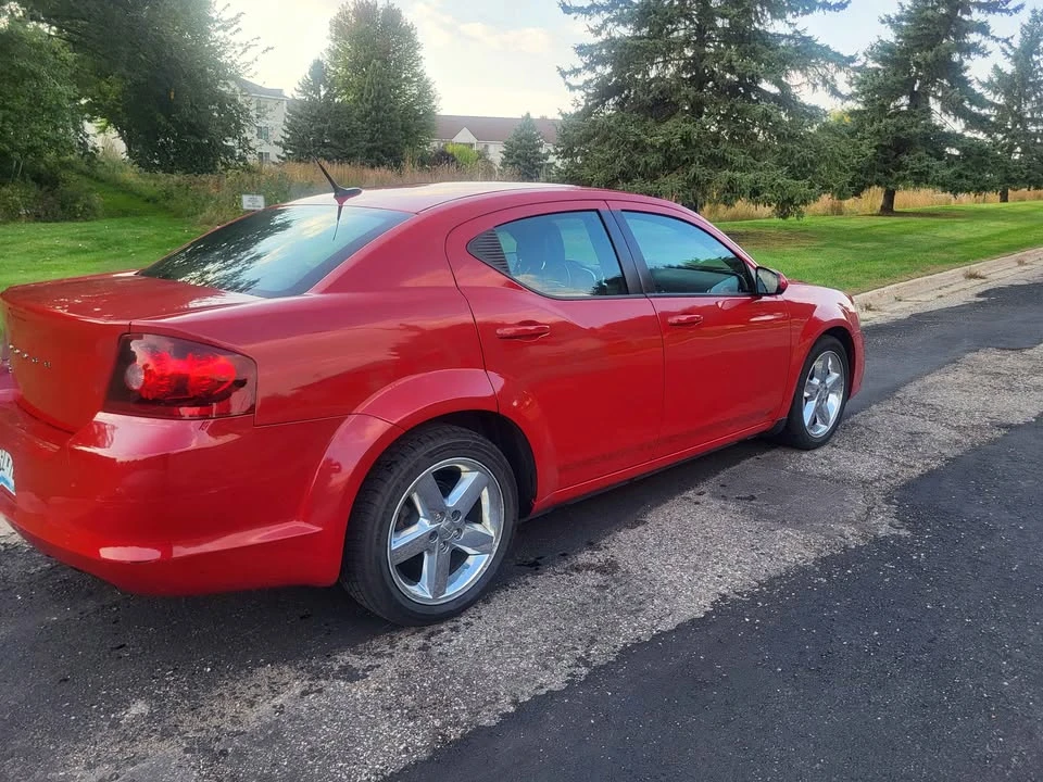 2011 Dodge Avenger Sedan - Image 3 of 11
