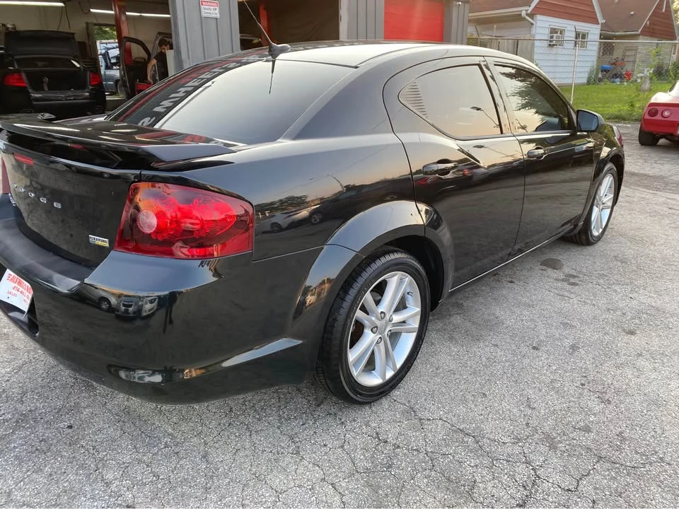 2011 Dodge Avenger Sedan - Image 4 of 14