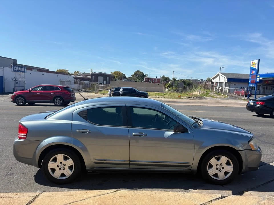 2011 Dodge Avenger Sedan - Image 4 of 5