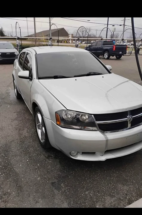 2011 Dodge Avenger Sedan - Image 2 of 2