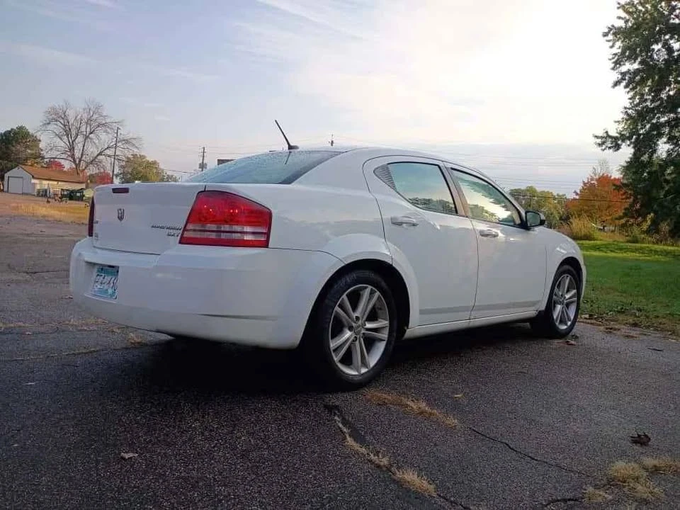2011 Dodge Avenger Sedan - Image 4 of 16