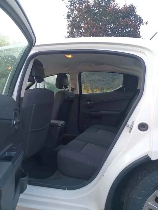 2011 Dodge Avenger Sedan - Image 15 of 16