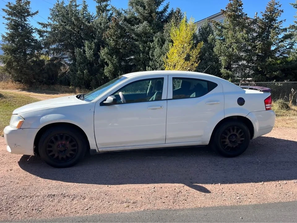 2011 Dodge Avenger Sedan - Image 2 of 11