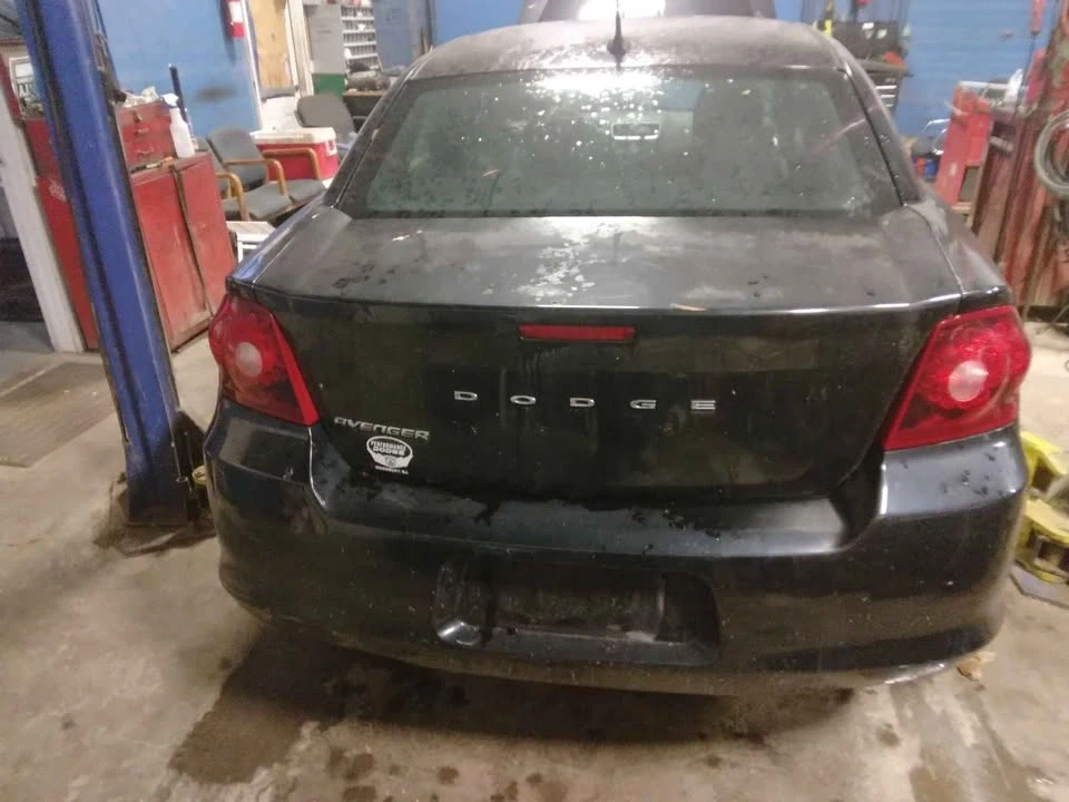 2011 Dodge Avenger Sedan - Image 2 of 5