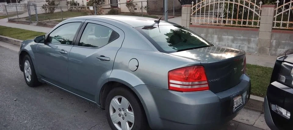 2011 Dodge Avenger Sedan - Image 5 of 12