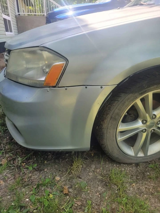 2011 Dodge Avenger Sedan - Image 2 of 10