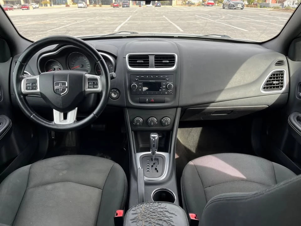 2011 Dodge Avenger Sedan - Image 6 of 12