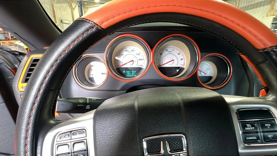 2011 Dodge Challenger 3rd Gen - Image 14 of 17