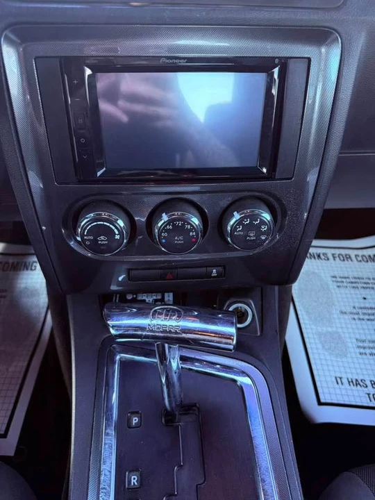 2011 Dodge Challenger 3rd Gen - Image 5 of 12
