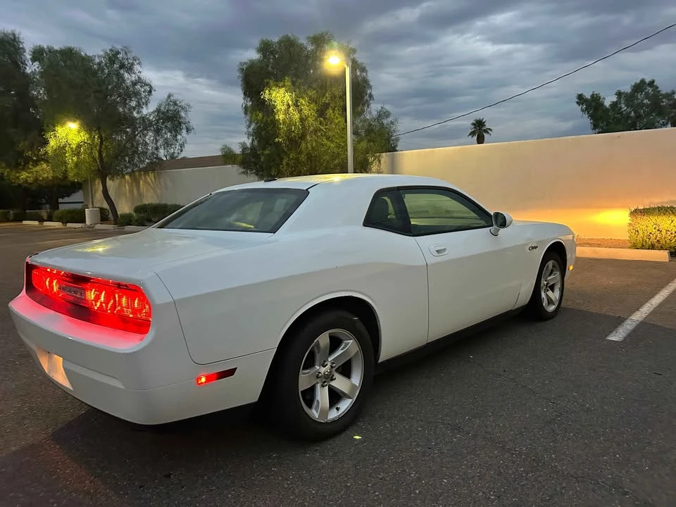 2011 Dodge Challenger 3rd Gen - Image 11 of 14