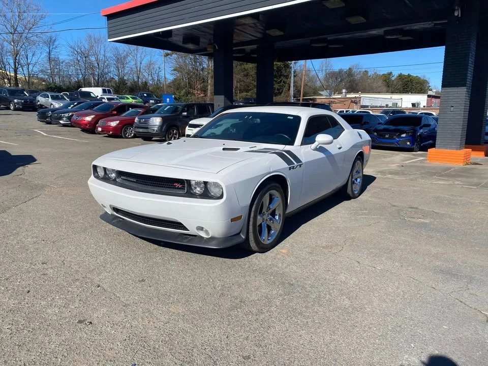 2011 Dodge Challenger 3rd Gen - Image 3 of 13