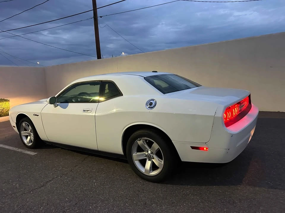 2011 Dodge Challenger 3rd Gen - Image 7 of 14