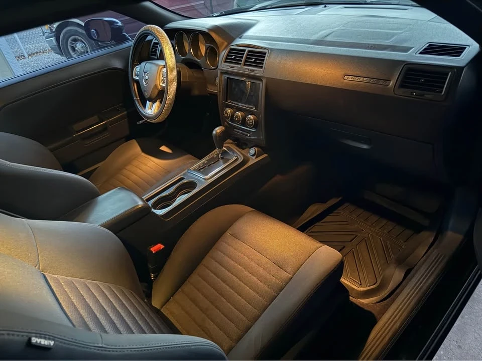 2011 Dodge Challenger 3rd Gen - Image 7 of 7
