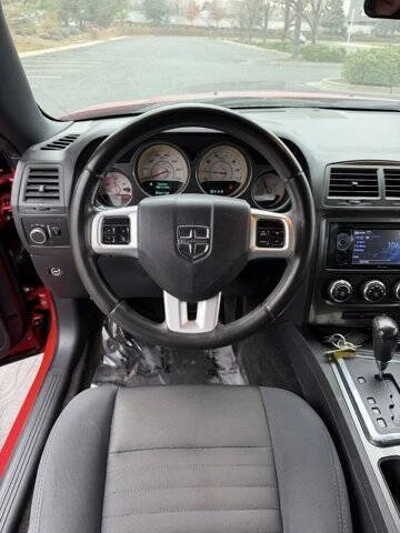 2011 Dodge Challenger 3rd Gen - Image 14 of 20