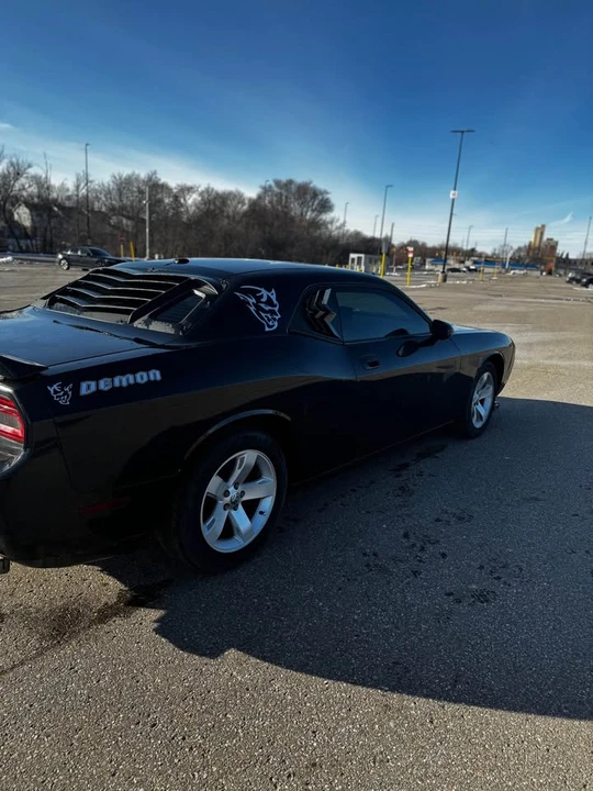2011 Dodge Challenger 3rd Gen - Image 2 of 7