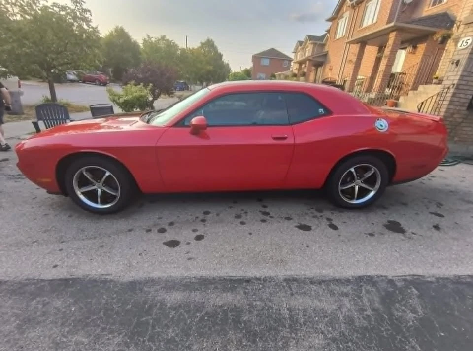 2011 Dodge Challenger 3rd Gen - Image 5 of 10