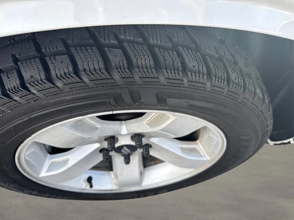 2011 Dodge Challenger 3rd Gen - Image 15 of 17