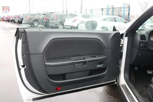 2011 Dodge Challenger 3rd Gen - Image 6 of 19