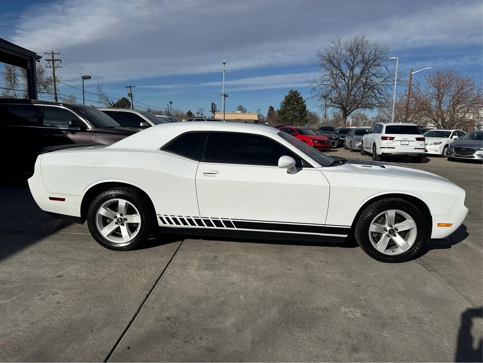 2011 Dodge Challenger 3rd Gen - Image 4 of 17
