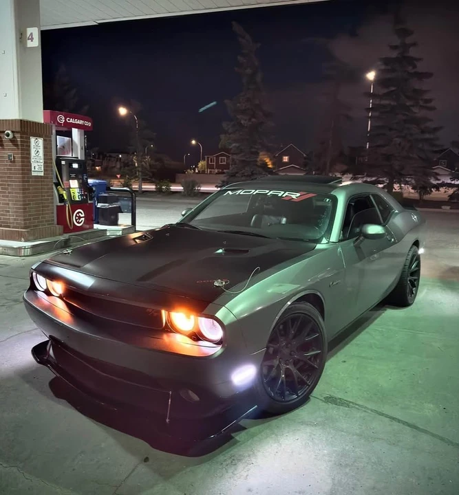 2011 Dodge Challenger 3rd Gen - Image 2 of 6