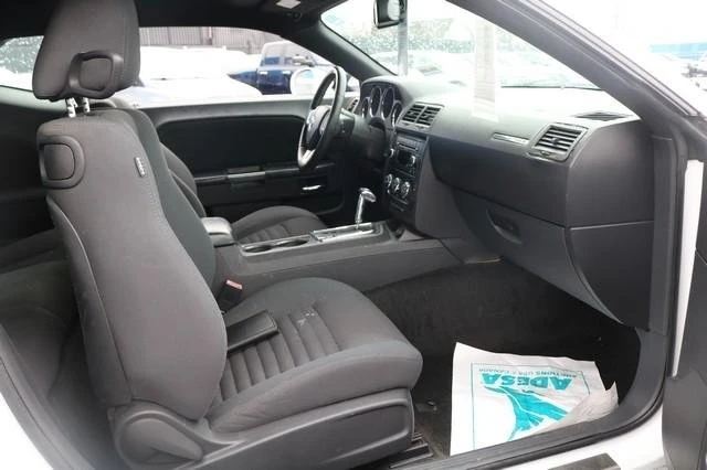 2011 Dodge Challenger 3rd Gen - Image 10 of 19