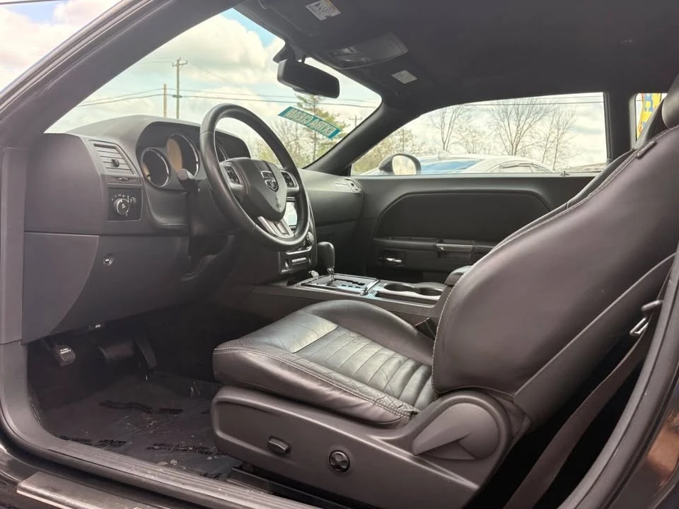 2011 Dodge Challenger 3rd Gen - Image 4 of 18
