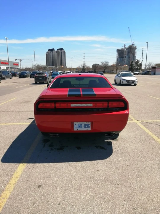 2011 Dodge Challenger 3rd Gen - Image 4 of 8