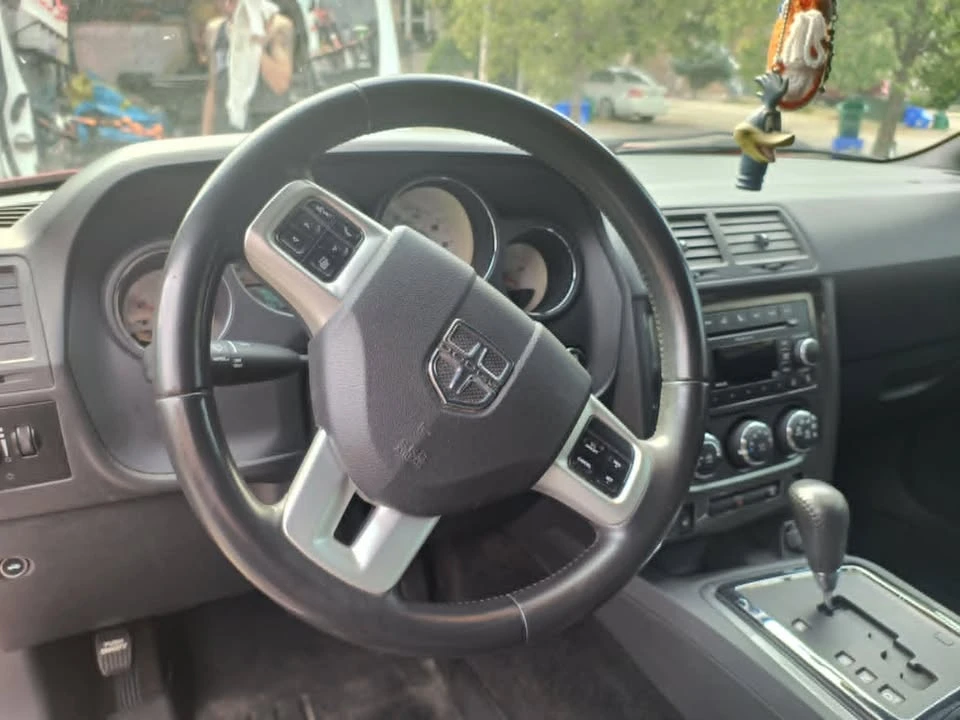2011 Dodge Challenger 3rd Gen - Image 7 of 8