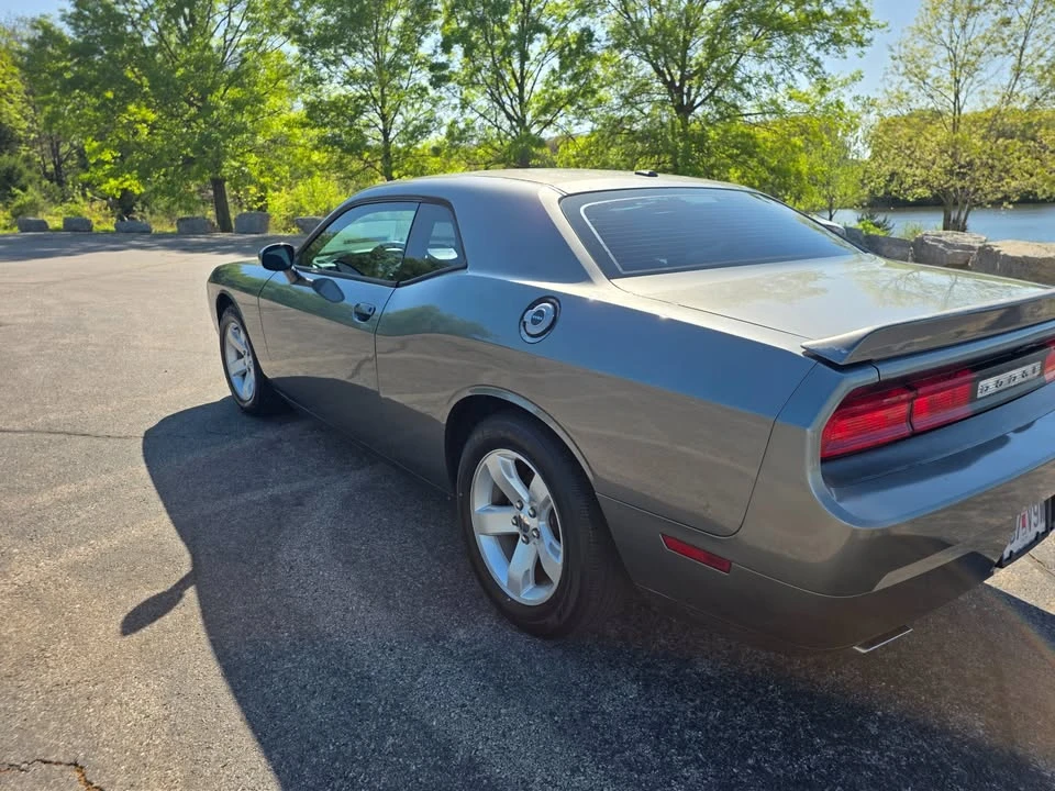 2011 Dodge Challenger 3rd Gen - Image 4 of 9