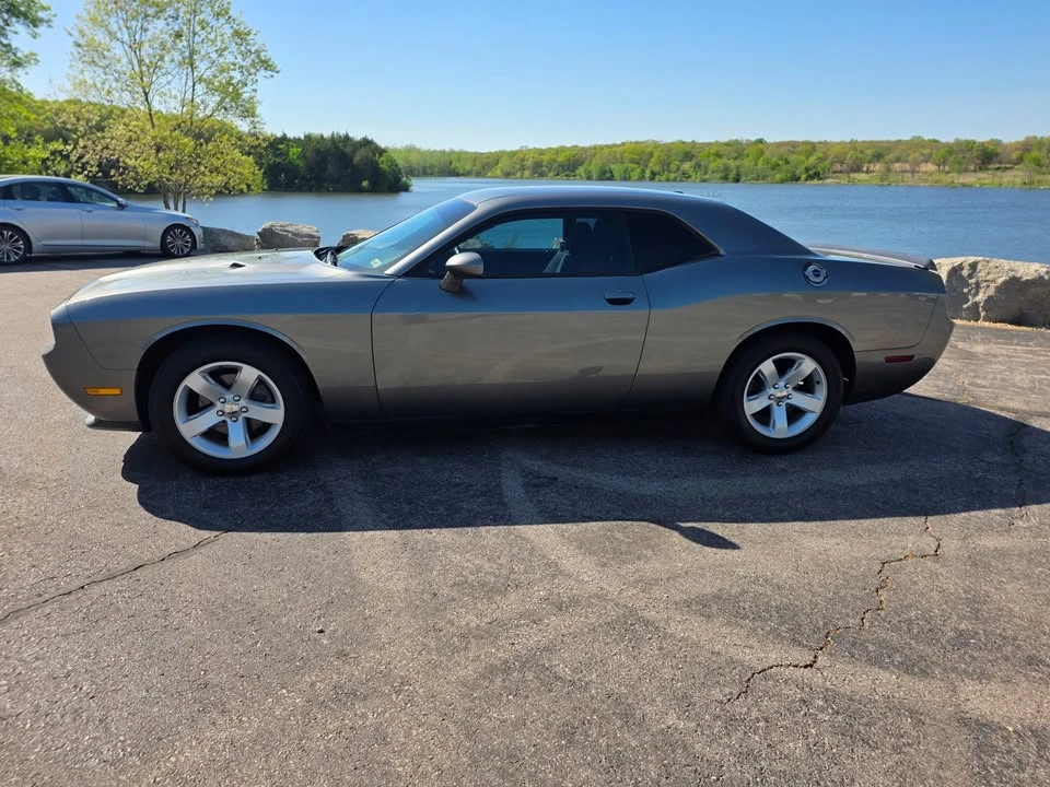 2011 Dodge Challenger 3rd Gen - Image 5 of 9