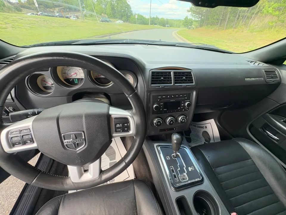 2011 Dodge Challenger 3rd Gen - Image 16 of 20
