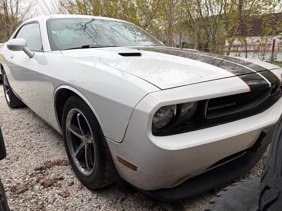 2011 Dodge Challenger 3rd Gen - Image 7 of 9