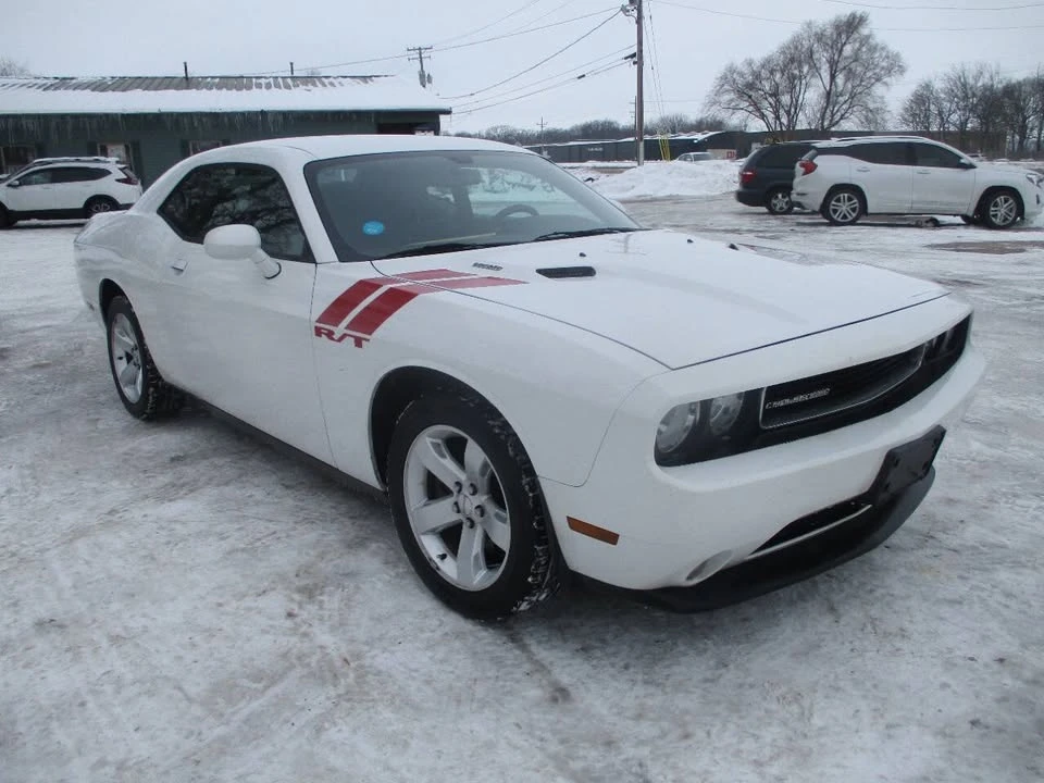 2011 Dodge Challenger 3rd Gen - Image 7 of 15