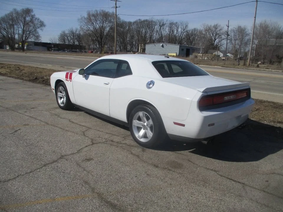 2011 Dodge Challenger 3rd Gen - Image 6 of 15