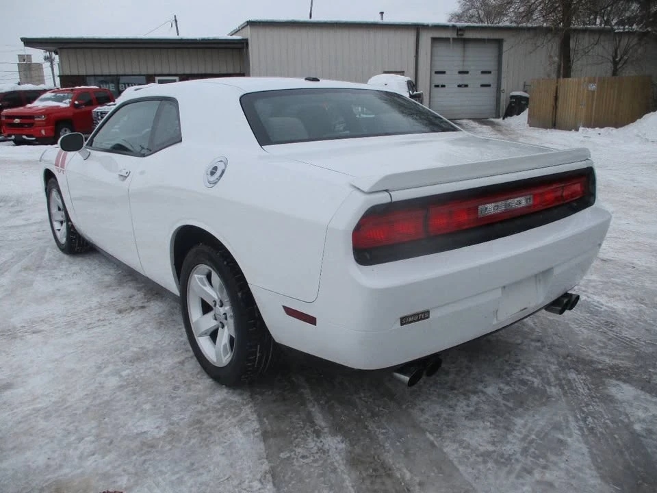 2011 Dodge Challenger 3rd Gen - Image 11 of 15