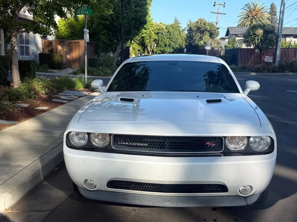 2011 Dodge Challenger 3rd Gen - Image 2 of 9
