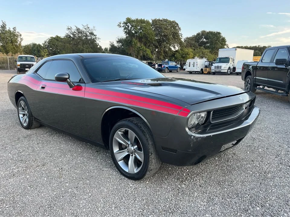 2011 Dodge Challenger 3rd Gen - Image 2 of 6