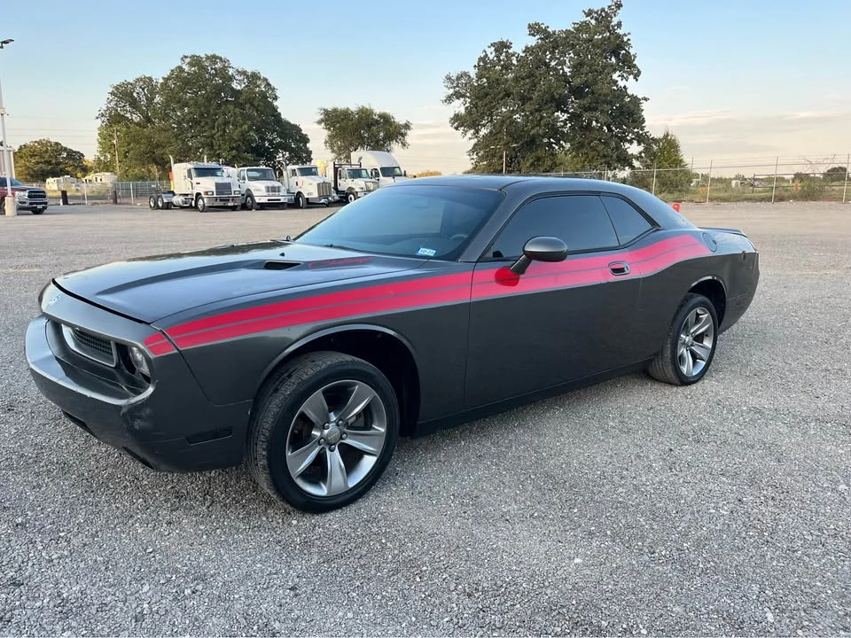 2011 Dodge Challenger 3rd Gen - Image 4 of 6