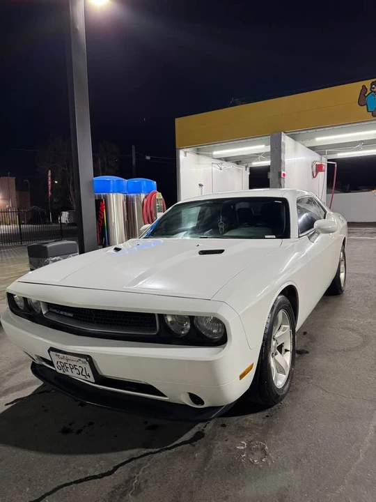 2011 Dodge Challenger 3rd Gen - Image 4 of 6