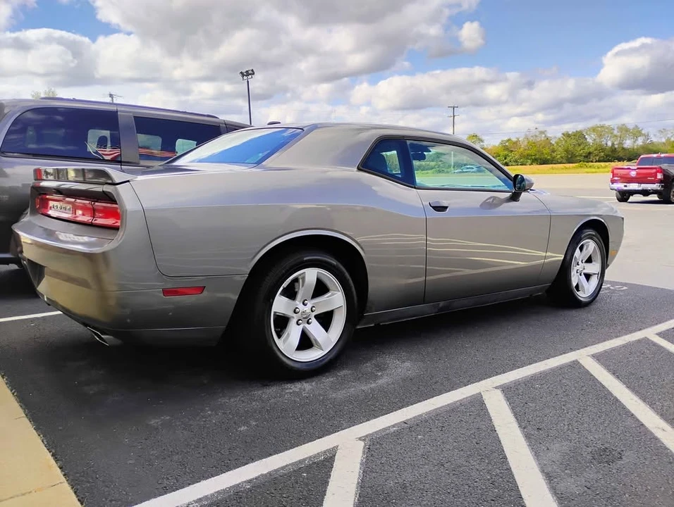 2011 Dodge Challenger 3rd Gen - Image 6 of 7