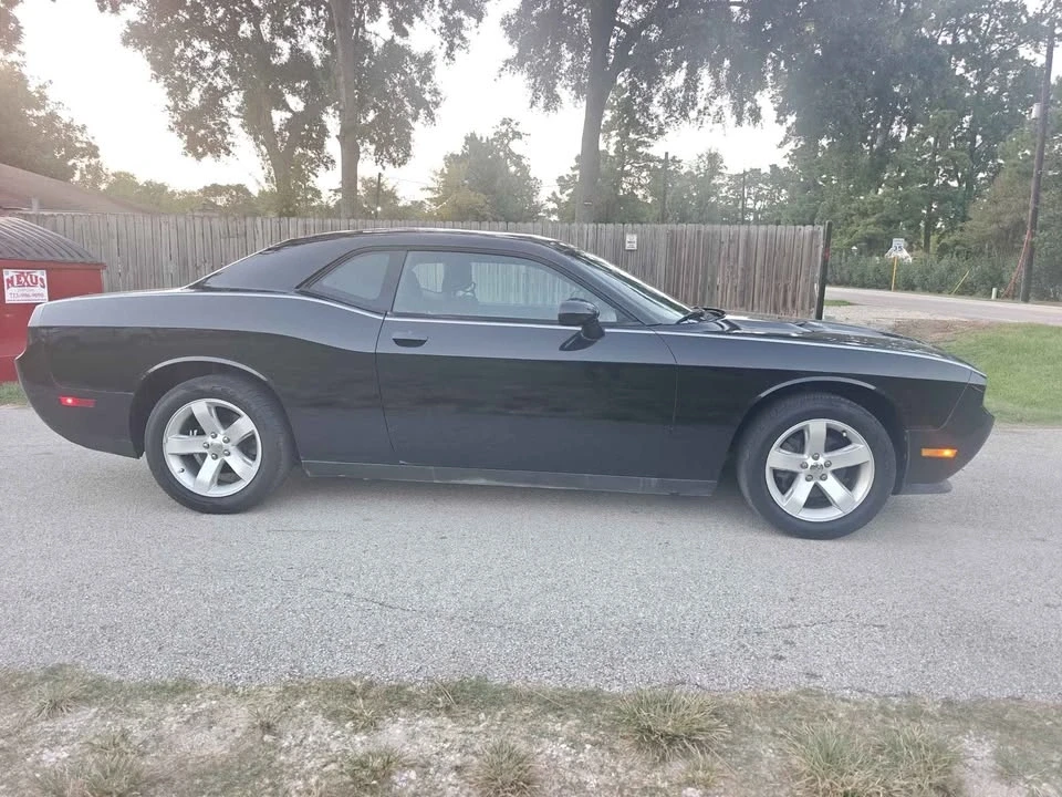 2011 Dodge Challenger 3rd Gen - Image 6 of 12
