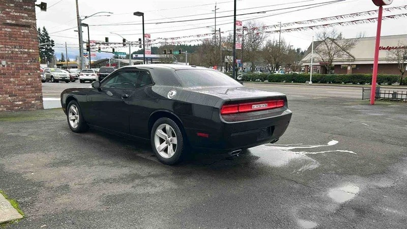 2011 Dodge Challenger 3rd Gen - Image 4 of 10