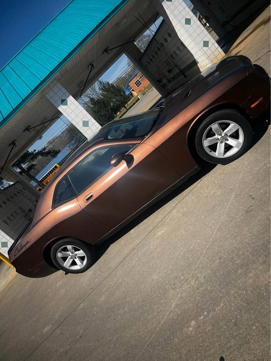 2011 Dodge Challenger 3rd Gen - Image 2 of 7