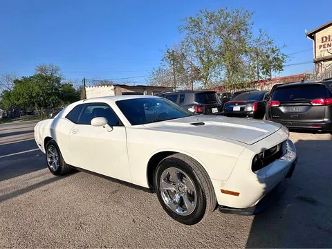 2011 Dodge Challenger V6
