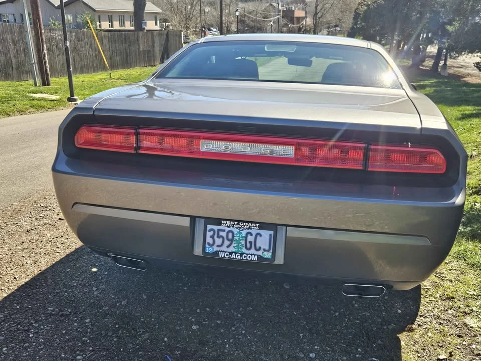 2011 Dodge Challenger 3rd Gen - Image 4 of 11