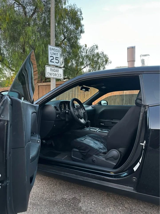2011 Dodge Challenger 3rd Gen - Image 3 of 5