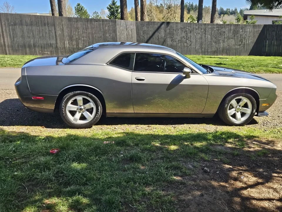 2011 Dodge Challenger 3rd Gen - Image 2 of 11