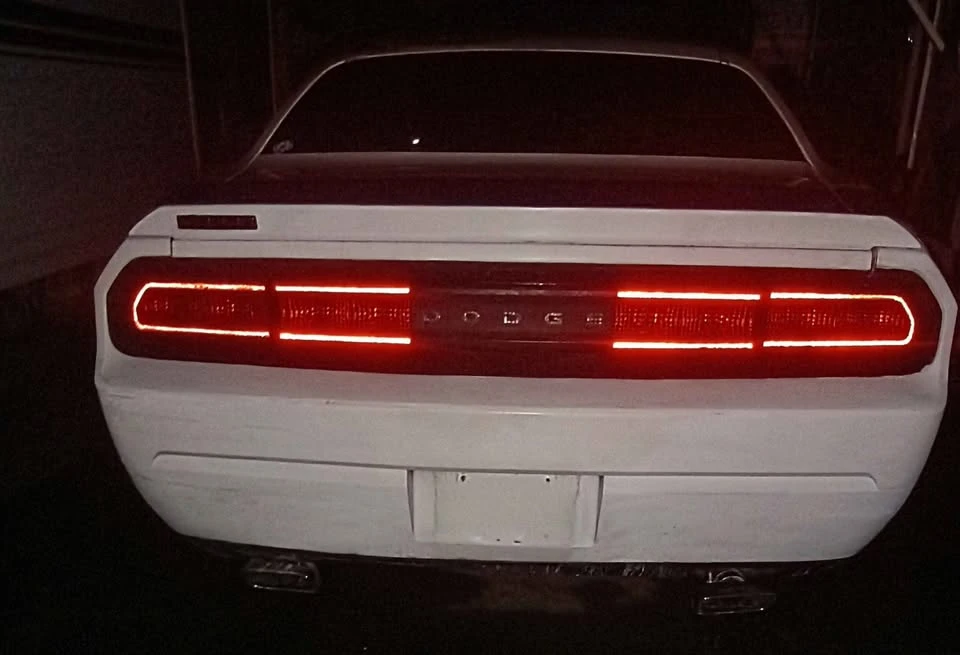 2011 Dodge Challenger 3rd Gen - Image 4 of 8