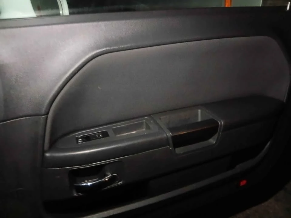 2011 Dodge Challenger 3rd Gen - Image 8 of 8