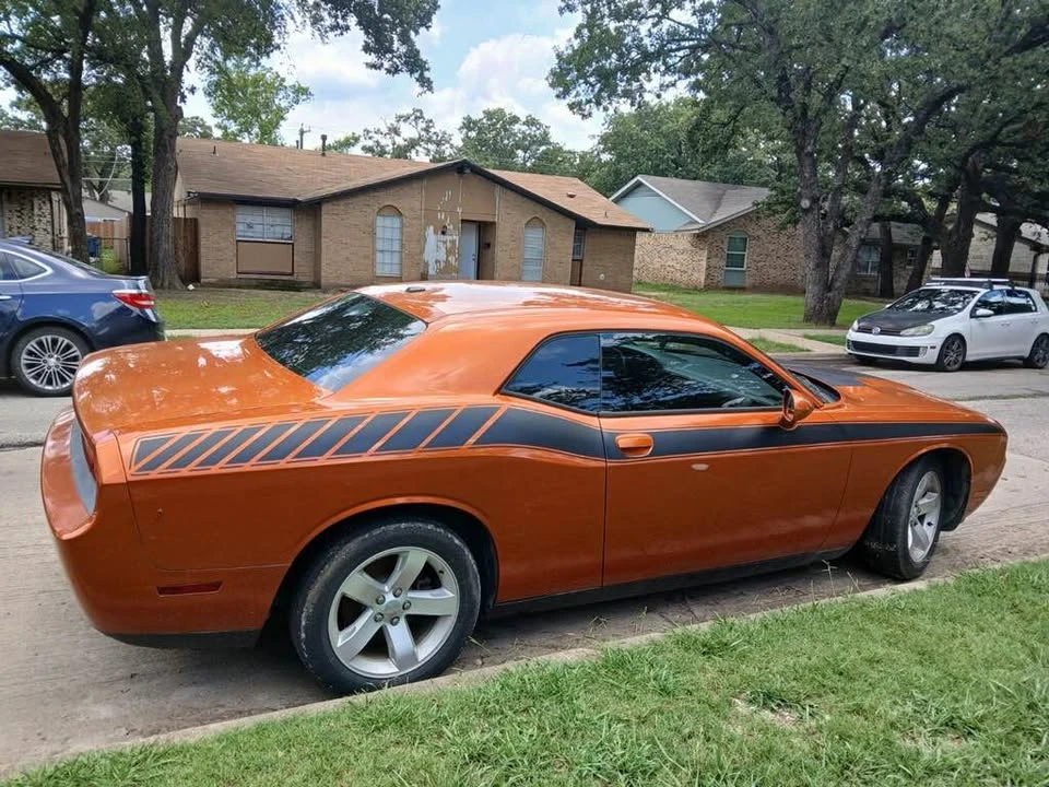 2011 Dodge Challenger 3rd Gen - Image 3 of 4